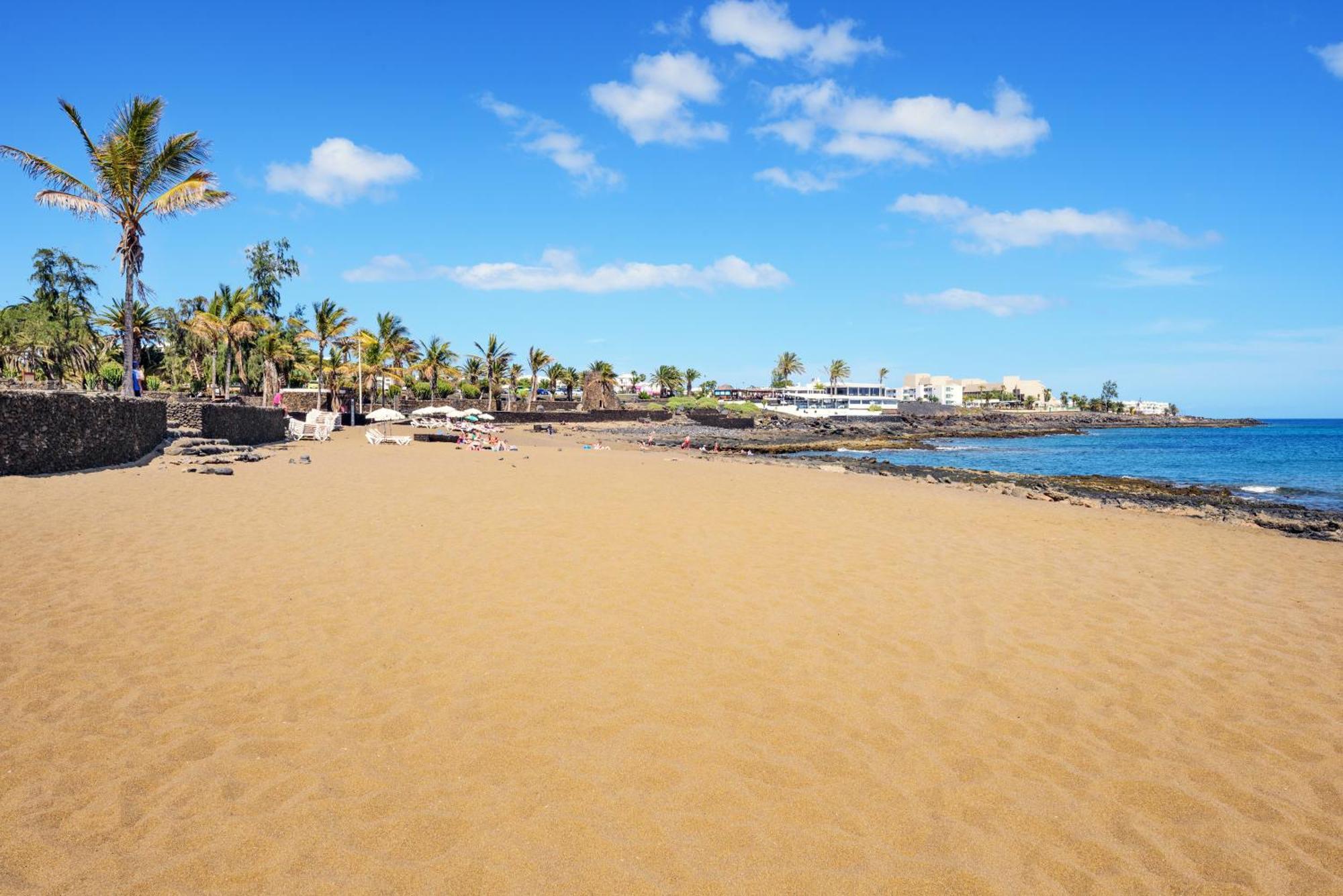 Lanzahost Casa Sunny Seafront Villa Costa Teguise Dış mekan fotoğraf
